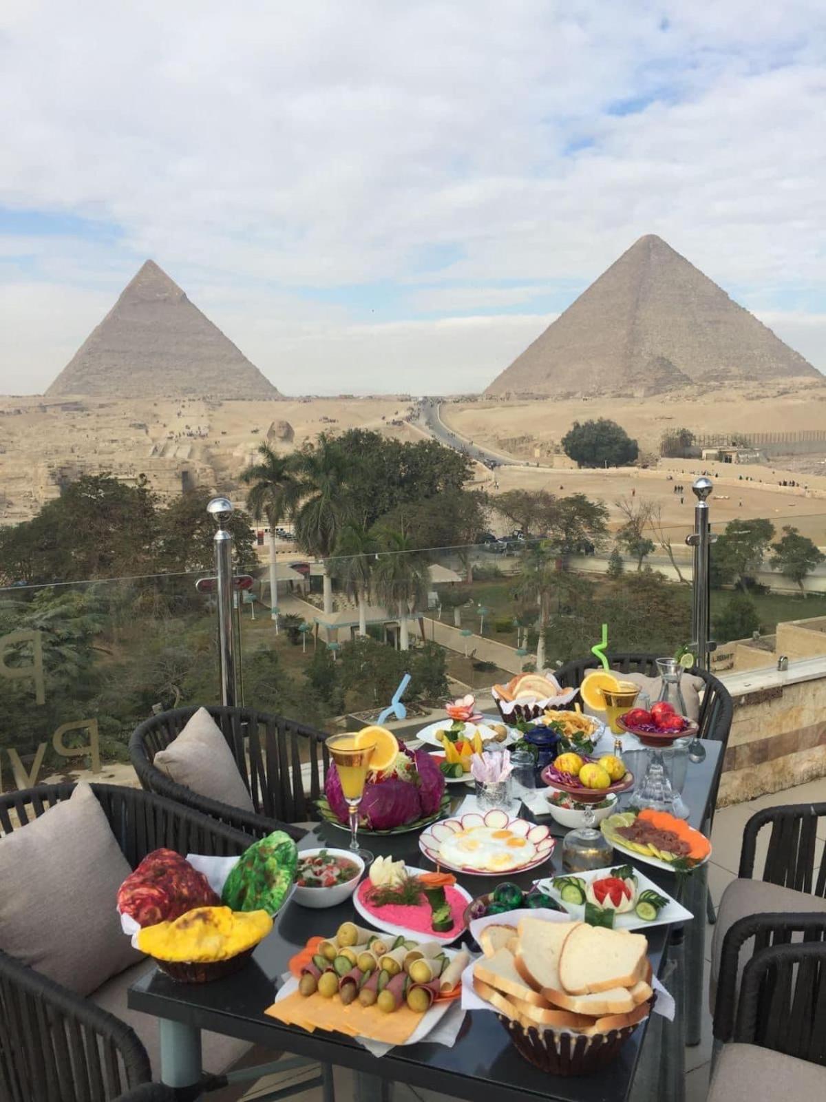 Steps In Pyramids View Kafret el-Gabal Exterior foto